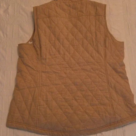 Coldwater Creek Quilted Tan Vest Size L - Picture 3 of 12